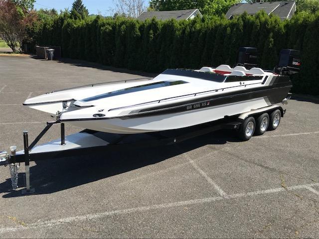 1990 WORLOCK 25 SXT TUNNEL BOTTOM STEPPED HULL BOAT