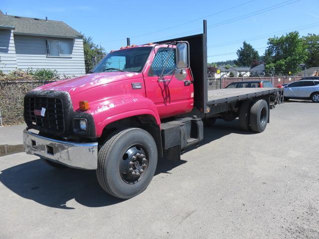 2001 GMC C7500 18' FLATBED UTILITY TRUCK