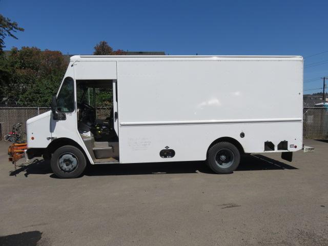 2009 MORGAN OLSON WORKHORSE STEP VAN