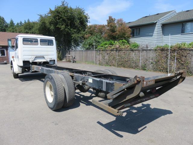 2004 FREIGHTLINER FL60 CAB & CHASSIS