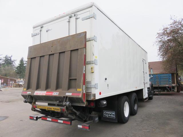 2008 INTERNATIONAL DURASTAR 4300 24' REFRIGERATED BOX TRUCK