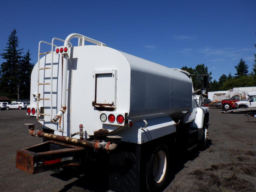 1995 FORD L8000 2000 GALLON WATER TRUCK