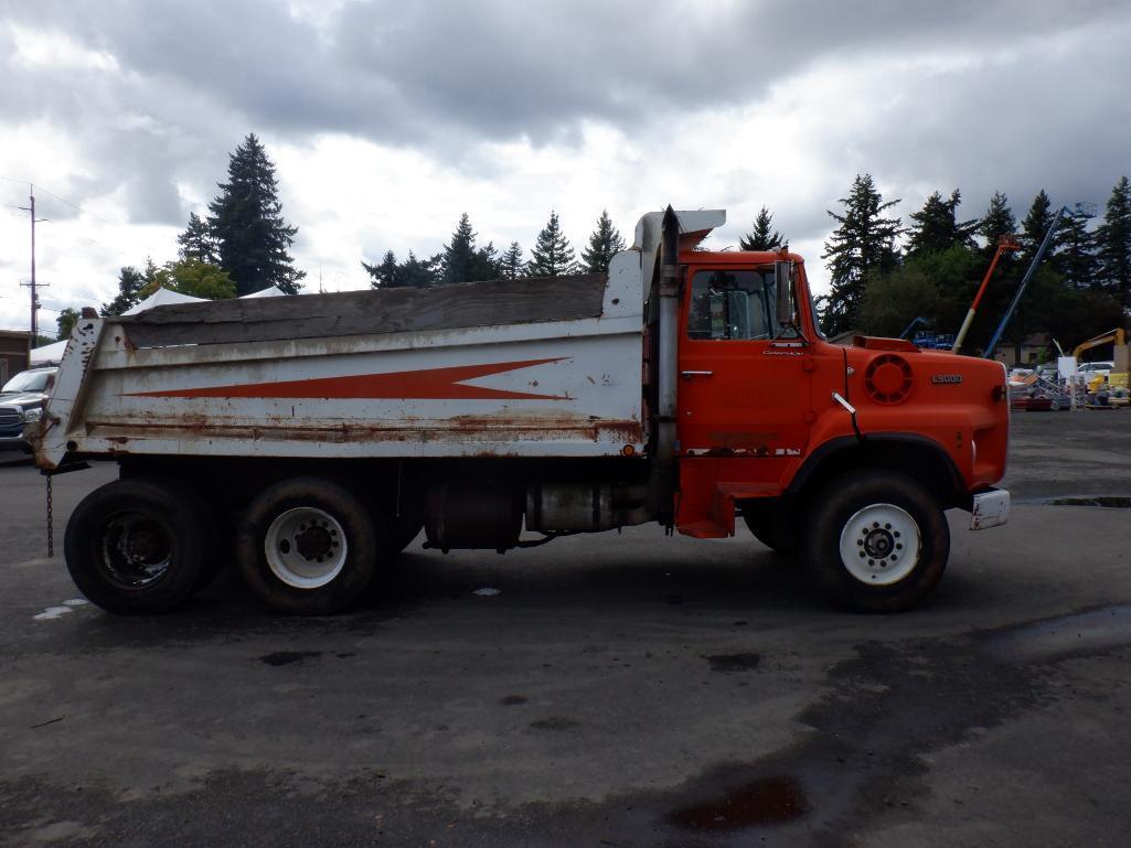 1979 FORD L900