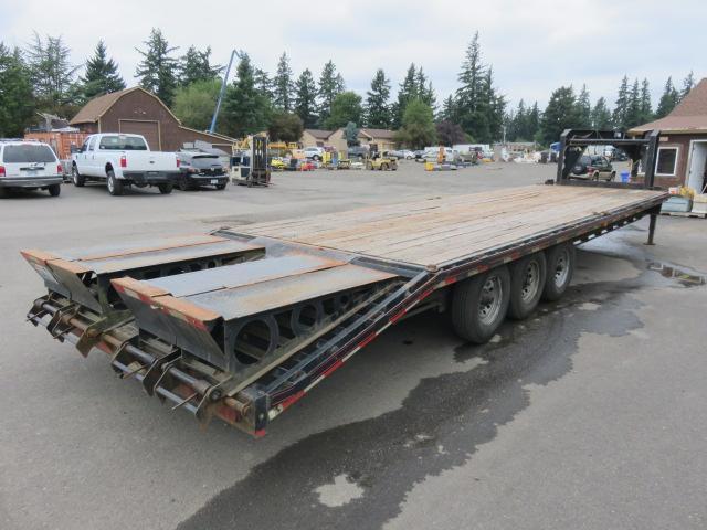 2013 MIRAGE 8' X 31' GOOSE NECK TRAILER