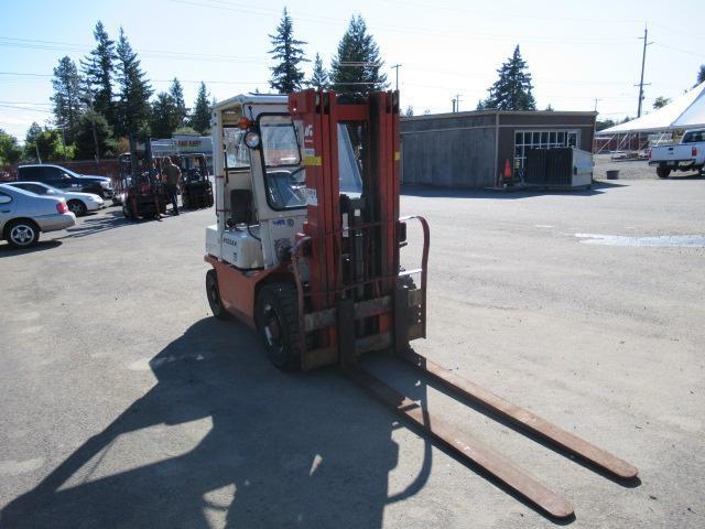 NISSAN PF02A25 FORKLIFT