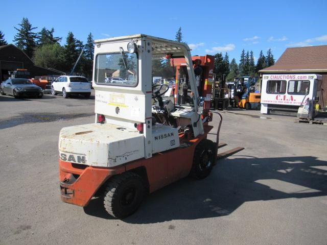 NISSAN PF02A25 FORKLIFT