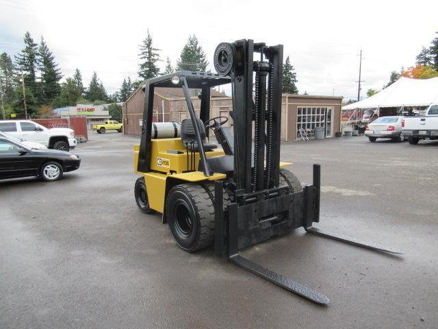 CATERPILLAR V70C FORKLIFT