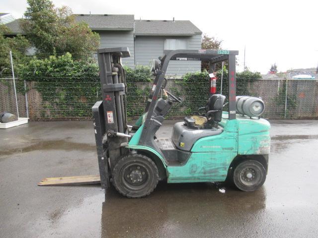 MITSUBISHI FG30N FORKLIFT