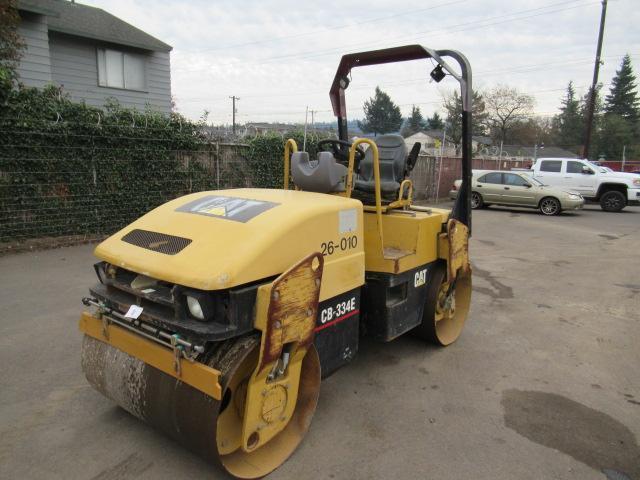 CATERPILLAR CB-334E VIBRATORY DUAL DRUM ROLLER