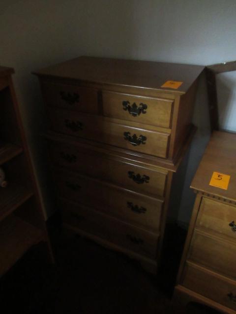 DRESSER