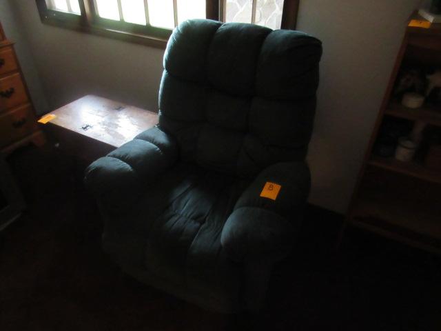 RECLINER