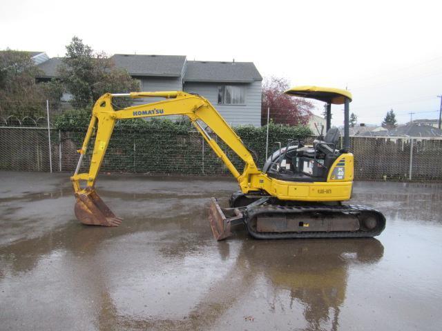 KOMATSU PC40MR-2 EXCAVATOR