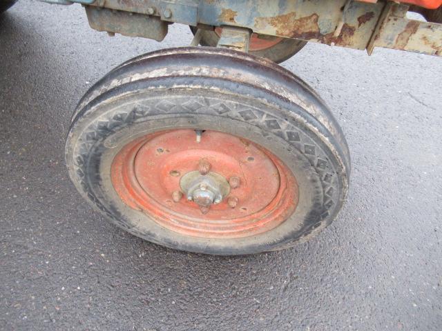 KUBOTA L2350F TRACTOR