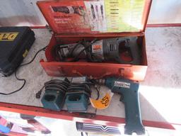 MAKITA 10 MM CORDLESS DRILL 6010D & (2) BATTERY CHARGERS, BLACK & DECKER 2