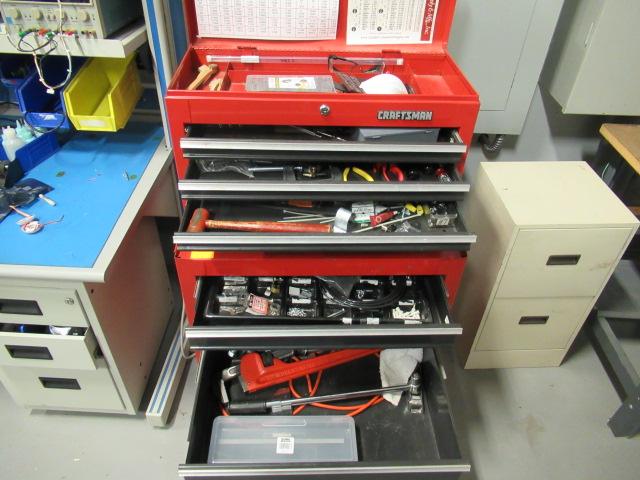 CRAFTSMAN ROLL AROUND TOOL BOX W/ASSORTED TOOLS