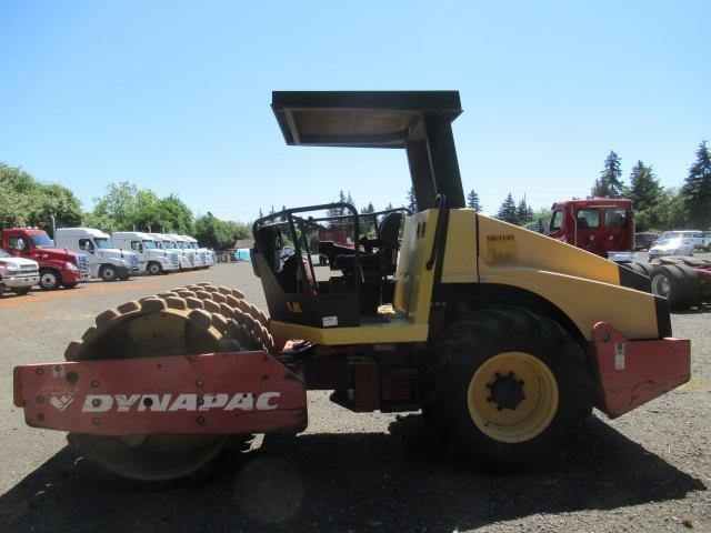 DYNAPAC CA152PD VIBRATORY COMPACTOR