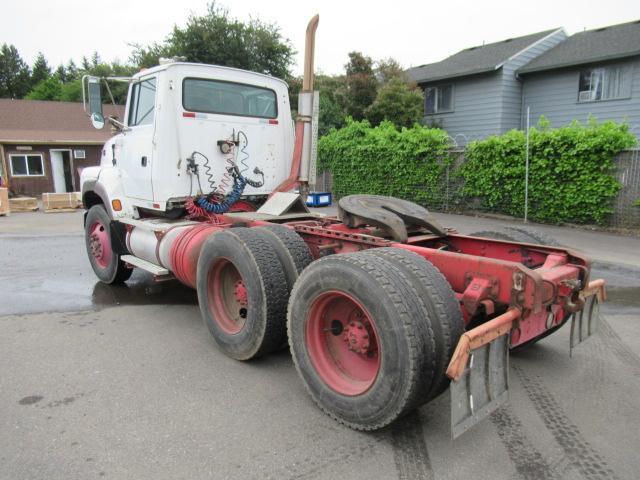 1995 FORD AEROMAX L9000 CONVENTIONAL DAY CAB TRACTOR