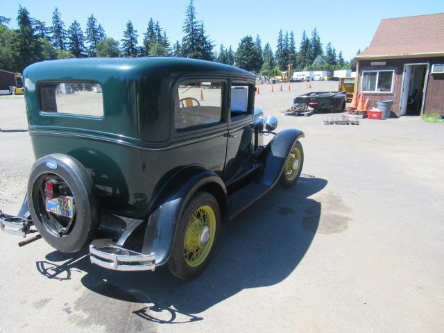 1930 CHEVROLET 2 DOOR SEDAN