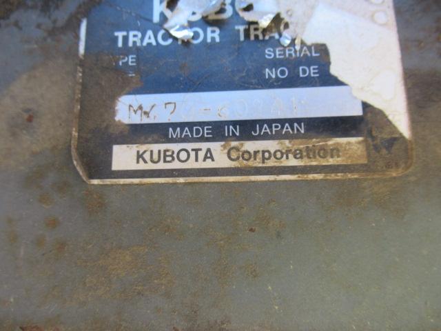 KUBOTA M4700 4X4 TRACTOR W/ FRONT LOADER