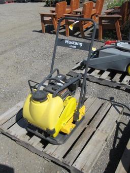 MUSTANG LF88D GAS POWERED PLATE COMPACTOR