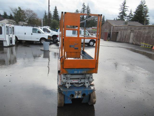 SNORKEL SL-20 ELECTRIC SCISSOR LIFT