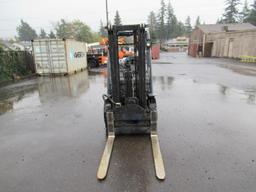 TOYOTA 8FGU25 FORKLIFT W/ ROTATING FORK ATTACHMENT