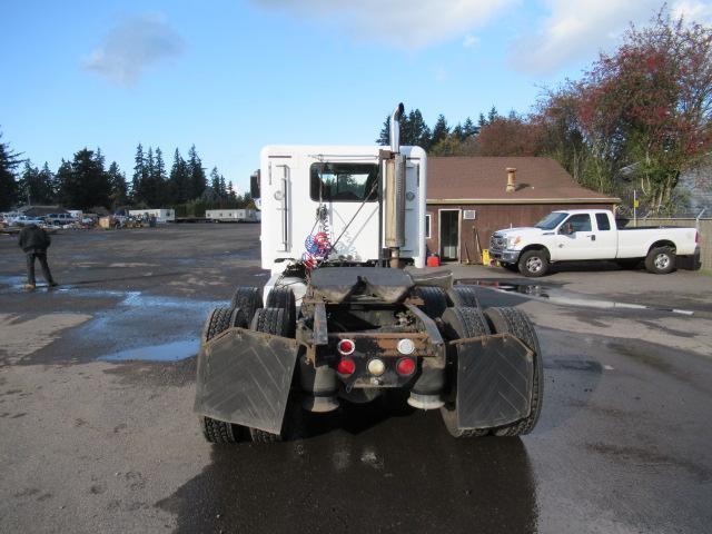 2000 FREIGHTLINER FLD120 OVER THE ROAD TRACTOR