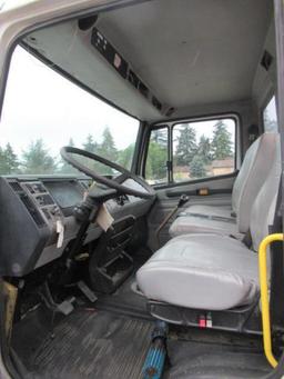 2001 FREIGHTLINER FL70 CAB & CHASIS