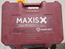 SOUTHWIRE MAXIS MAX PUNCH 1/2'' - 2'' & 2 1/2'' - 4'' W/ CASES