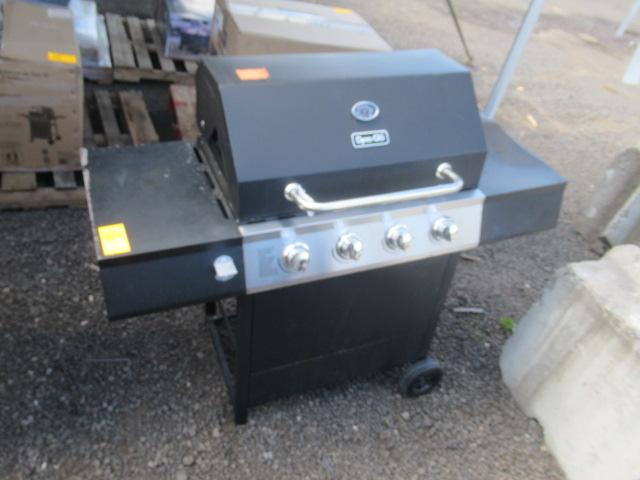 DYNA-GLO 4 BURNER GAS GRILL