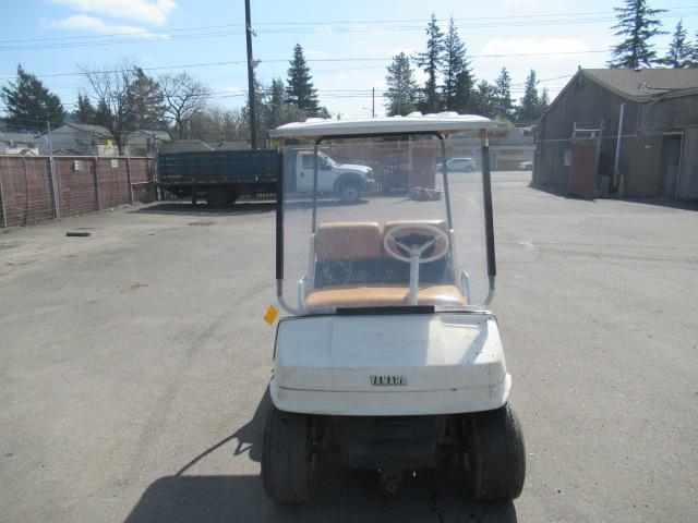 YAMAHA GAS POWERED GOLF CART