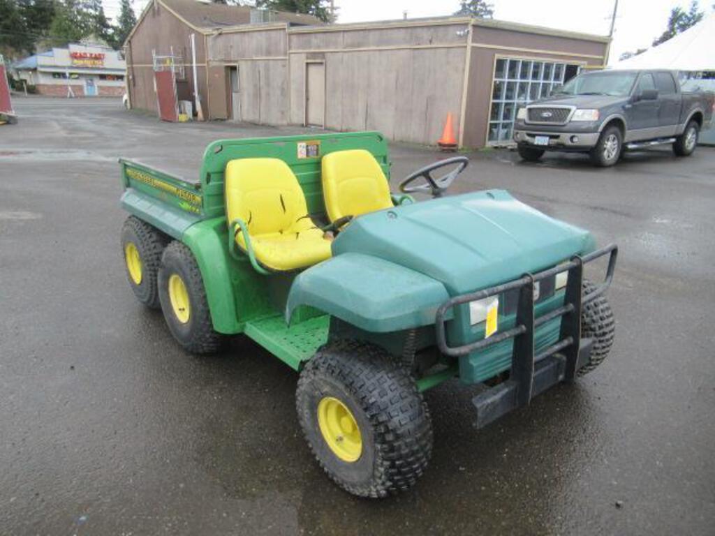 JOHN DEERE 6X4 GATOR