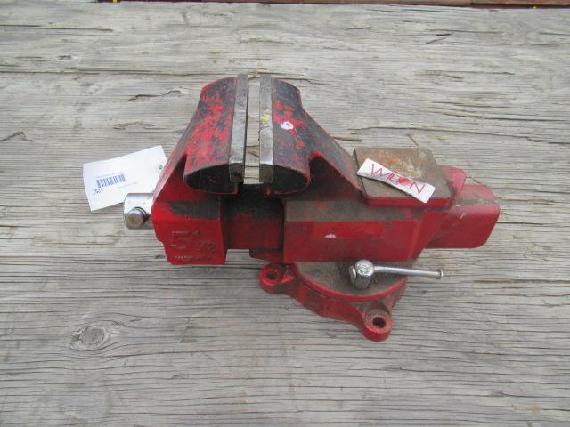 WILTON 5 1/2'' BENCH VISE