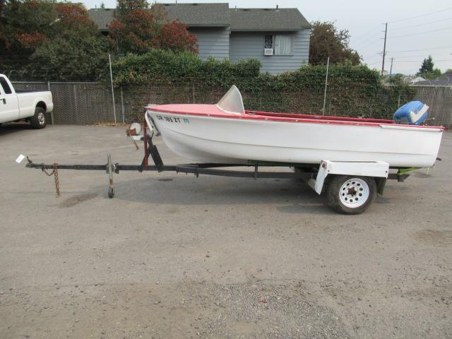 1956 MOTORBOAT DISTRIBUTION P14 FIBERGLASS PROJECT BOAT