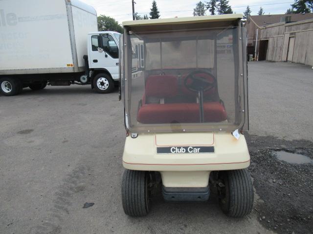 CLUB CART GOLF CART W/ CANVAS ENCLOSURE