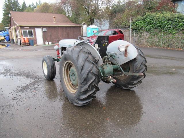 FERGUSON 35 TRACTOR