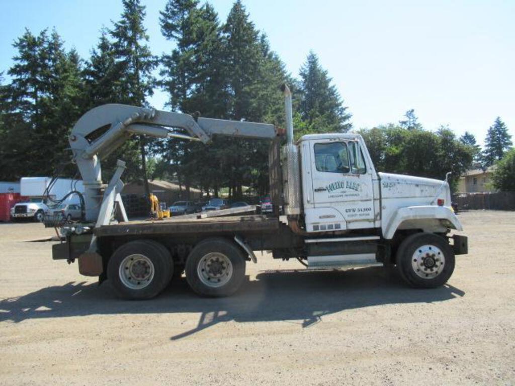 1986 FREIGHTLINER FLC112 CRANE TRUCK