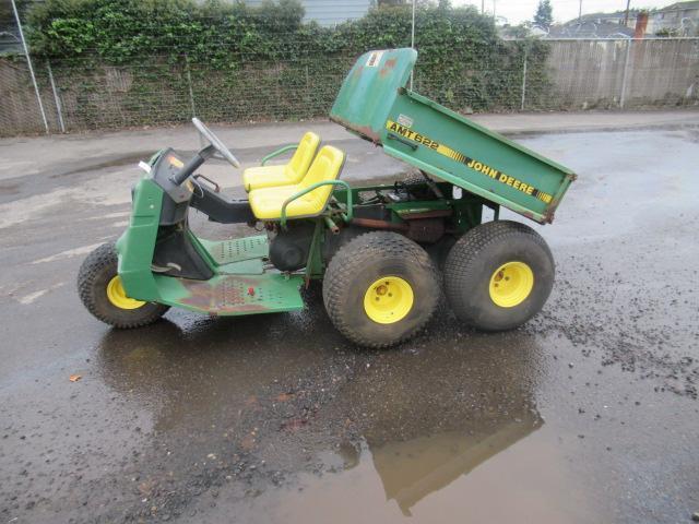 JOHN DEERE AMT622 GATOR