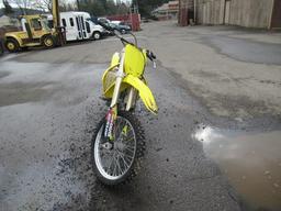 2016 SUZUKI RM-Z450L6 DIRT BIKE