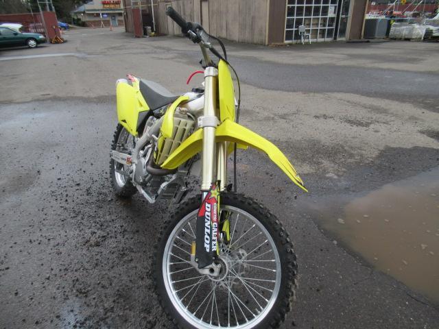 2016 SUZUKI RM-Z450L6 DIRT BIKE