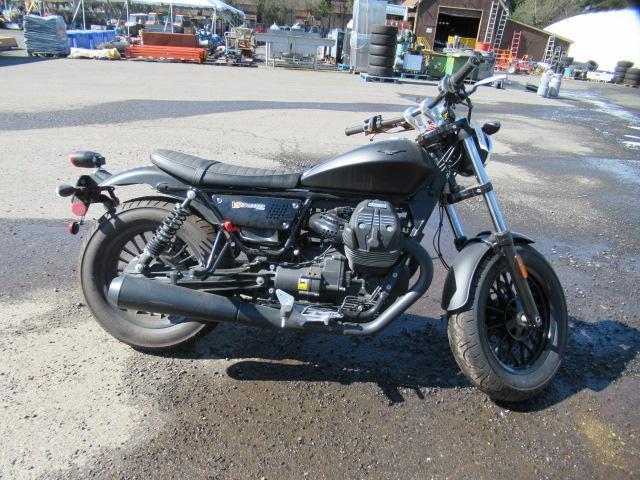 2017 MOTO GUZZI V9 ROAMER MOTORCYCLE