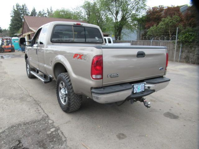 2004 FORD F250 EXTENDED CAB PICKUP