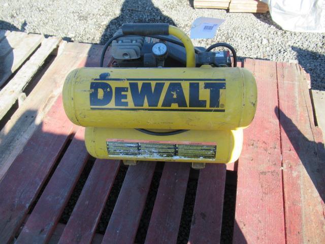 DEWALT D55153 ELECTRIC 4 CYL AIR COMPRESSOR