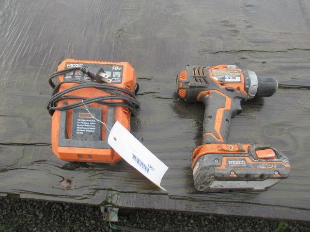 RIGID 18V CORDLESS 1/2'' DRILL W/ 18V BATTERY & CHARGER