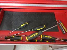 CRAFTSMAN ROLLING TOOLBOX W/ ASSORTED TOOLS