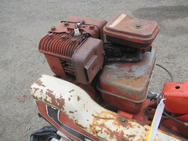 GILSON REAR TINE SINGLE CYLINDER BRIGGS&STRATTON MOTOR GAS POWER ROTOTILLER