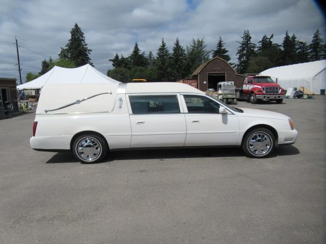 2000 CADILLAC HEARSE