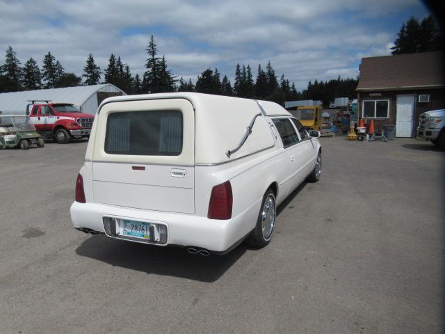 2000 CADILLAC HEARSE