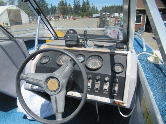 1984 SMOKER CRAFT ALUMINUM BOAT