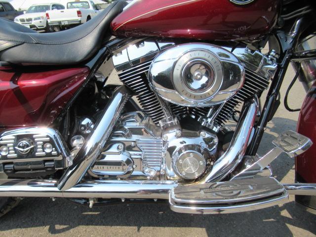 2008 HARLEY DAVIDSON FLHRC ROAD KING CLASSIC MOTORCYCLE